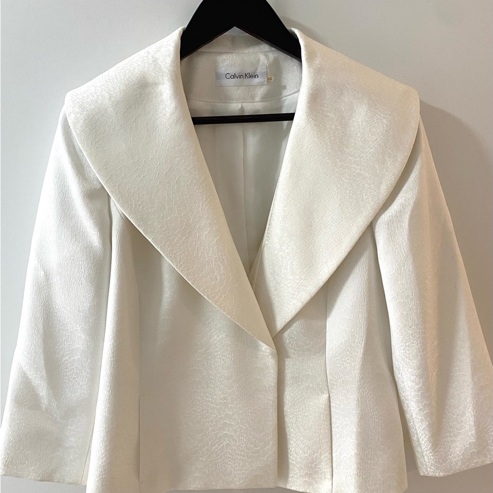 Calvin Klein Women's Cream Blazer